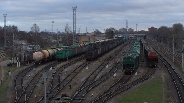 Дорога в никуда: эксперт оценил инициативу Литвы по Rail Baltica - Sputnik Латвия