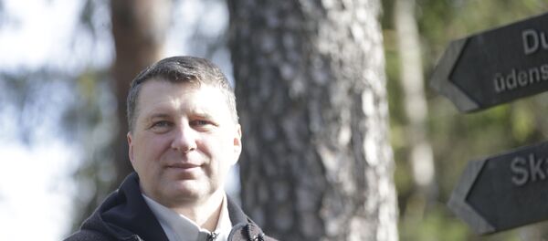 Президент Латвии Раймондс Вейонис на субботнике в Огре - Sputnik Латвия