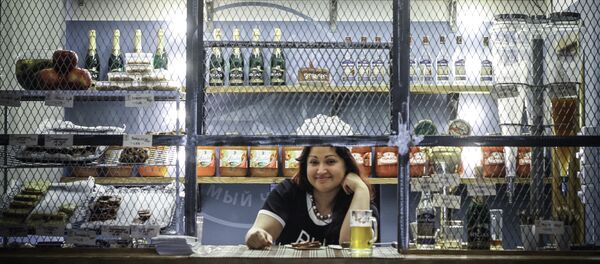 В буфете Девять градусов В буфете Девять градусов - Sputnik Latvija