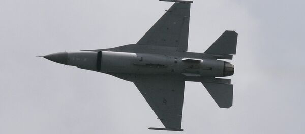 Истребитель F-16. - Sputnik Латвия