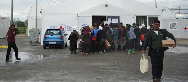 Лагерь беженцев Табановце в Македонии около македоно-сербской границы - Sputnik Latvija
