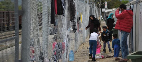 Лагерь беженцев Табановце в Македонии около македоно-сербской границы - Sputnik Латвия