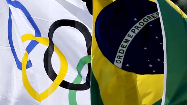 Олимпийский и бразильский флаги - Sputnik Latvija