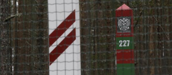 На границе Латвии и России - Sputnik Латвия