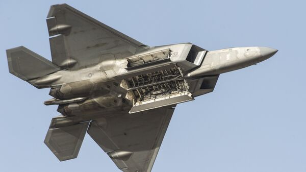 Истребитель F-22 ВВС США - Sputnik Latvija
