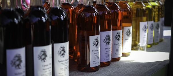 Базарчик улицы Калнциема Базарчик улицы Калнциема - Sputnik Latvija