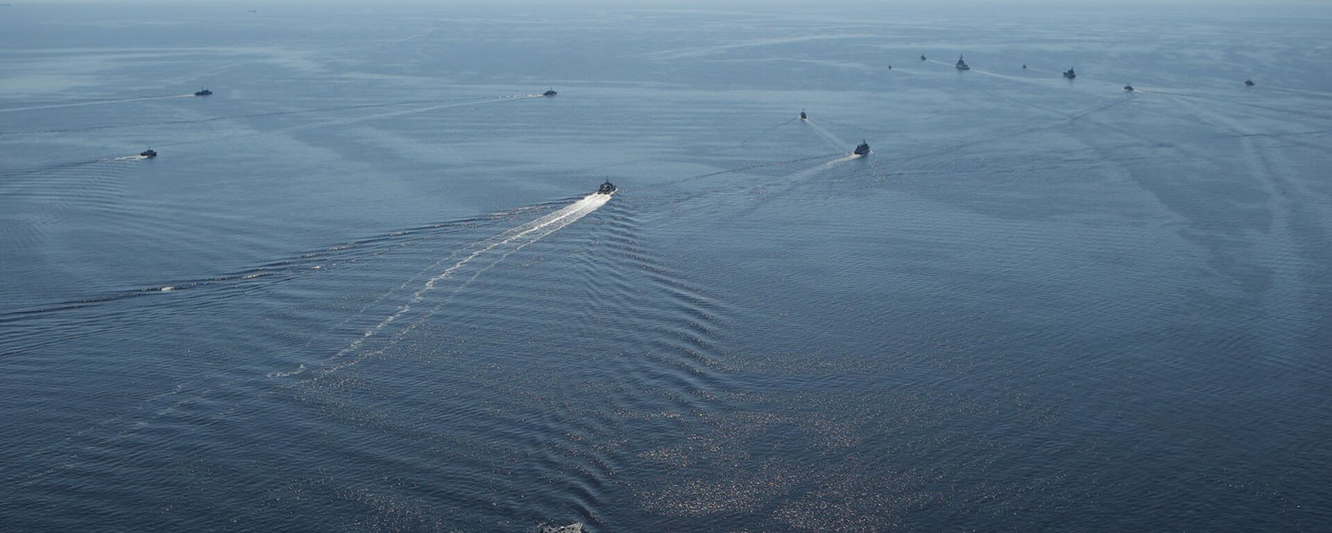 Корабли НАТО в Балтийском море во время учений - Sputnik Латвия, 1920, 15.05.2026