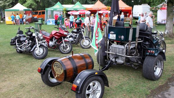 Пиво – лучший подарок для байкера Пиво – лучший подарок для байкера - Sputnik Латвия