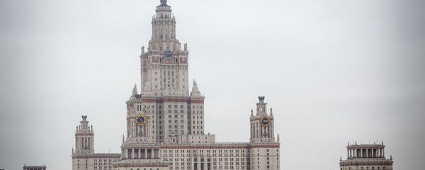 Здание Московского государственного университета Здание Московского государственного университета - Sputnik Latvija