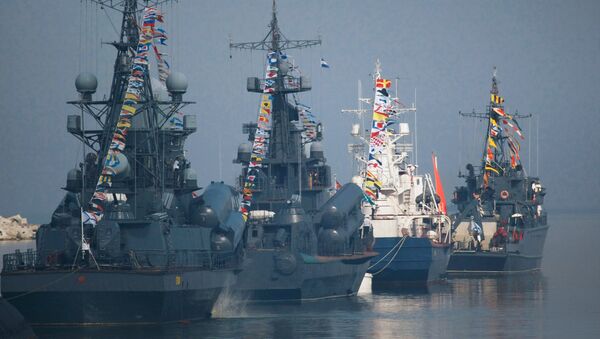 Репетиция военно-морского парада к Дню ВМФ в Балтийске - Sputnik Latvija