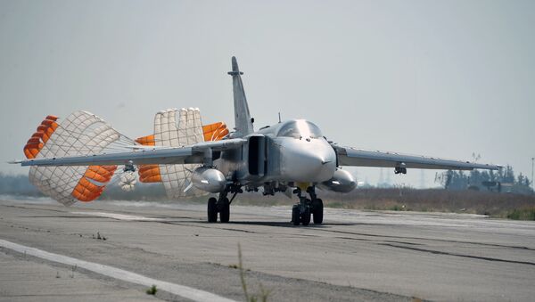 Самолеты ВКС РФ на авиабазе Хмеймим в Сирии - Sputnik Латвия