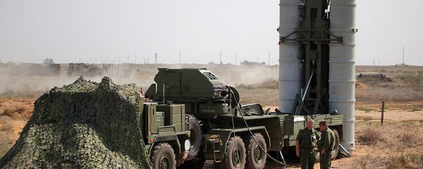 Зенитные ракетные системы С-400 Триумф Зенитные ракетные системы С-400 Триумф - Sputnik Latvija