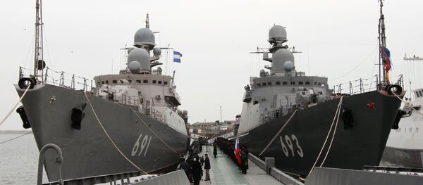 Ракетный корабль Дагестан в строю Каспийской флотилии Ракетный корабль Дагестан в строю Каспийской флотилии - Sputnik Latvija