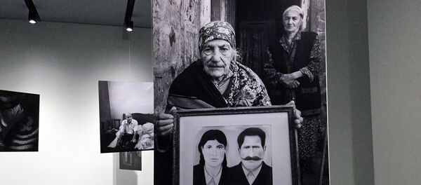 Фотопроект фотографа Назик Арменакян Пережившие, рассказывающий об оставшихся в живых после Геноцида армян Фотопроект фотографа Назик Арменакян Пережившие, рассказывающий об оставшихся в живых после Геноцида армян - Sputnik Латвия