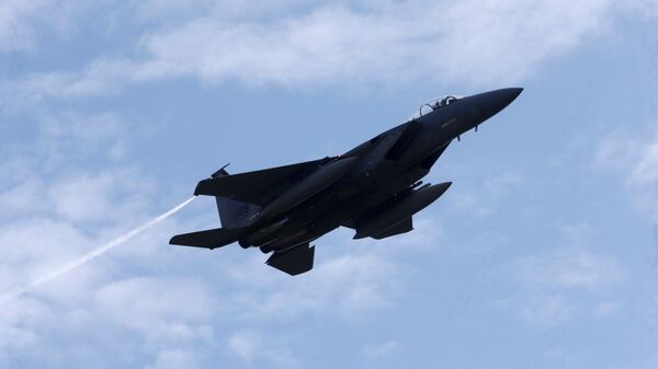 Истребитель F-15 Eagle на военной авиабазе в Лиелварде - Sputnik Латвия