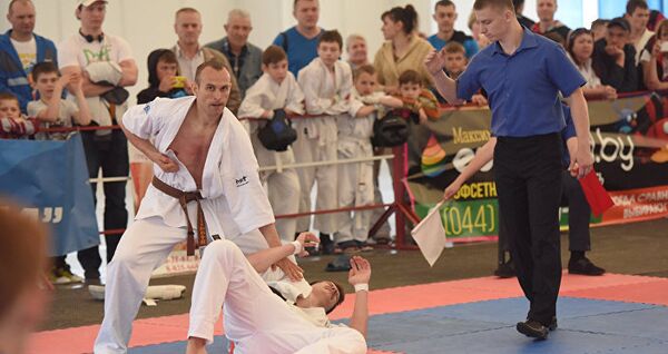 В поединке с белорусом победа у латвийца Василия Лебедева - Sputnik Латвия