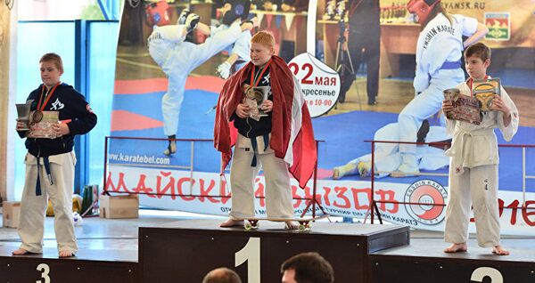 На Майском вызове Латвию представлял рижский клуб Джосуи каратэ. С турнира бойцы привезли 5 медалей - Sputnik Латвия
