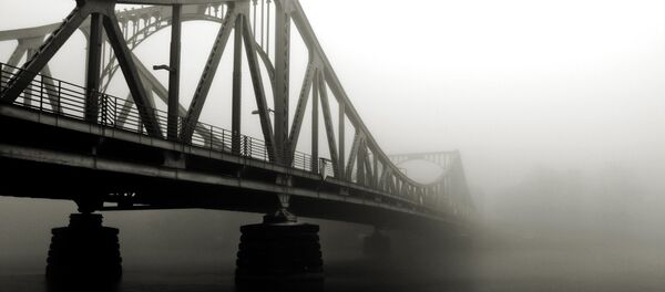 Глиникский мост в Германии через реку Хафель - Sputnik Латвия