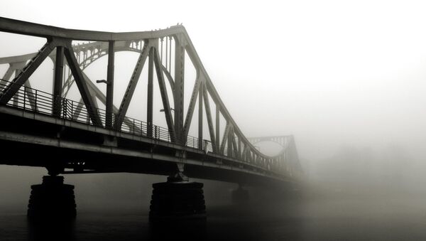 Глиникский мост в Германии через реку Хафель - Sputnik Латвия