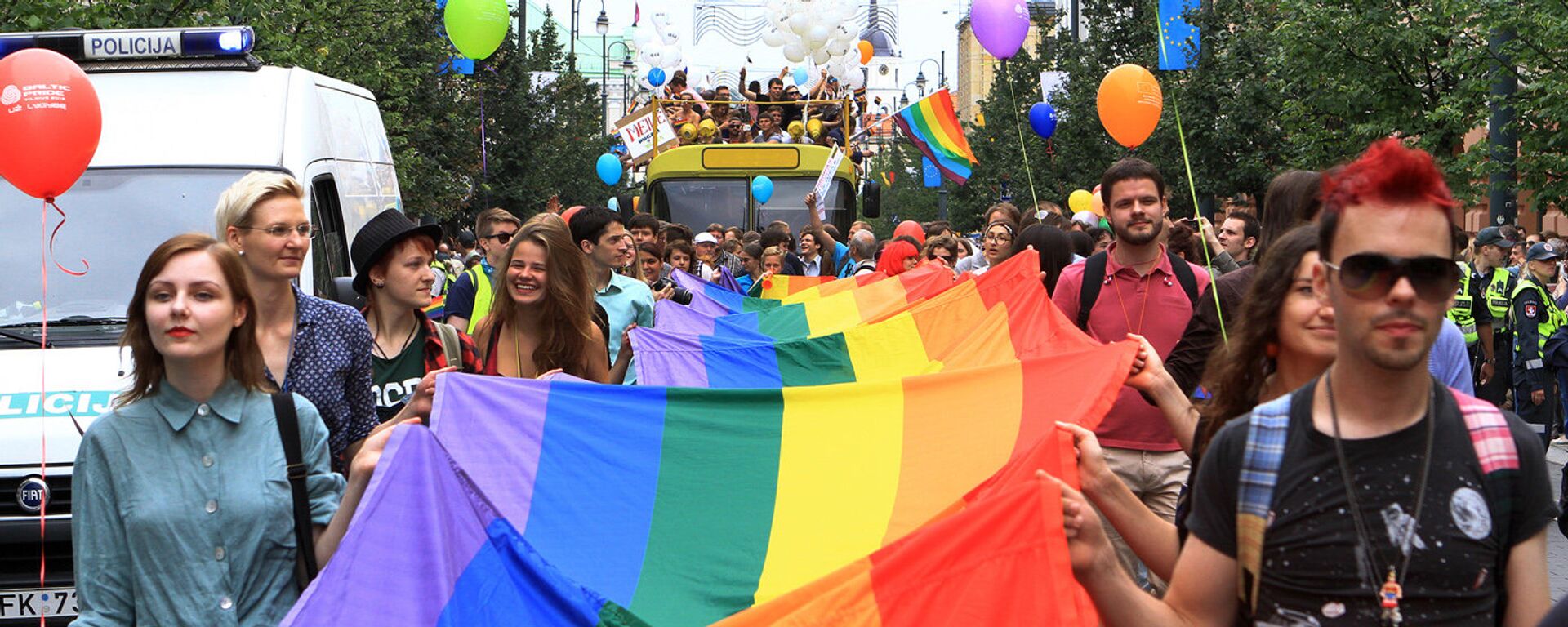 Во время участия в Baltic Pride 2013 в июле 2013 года, Вильнюс - Sputnik Latvija, 1920, 01.09.2019