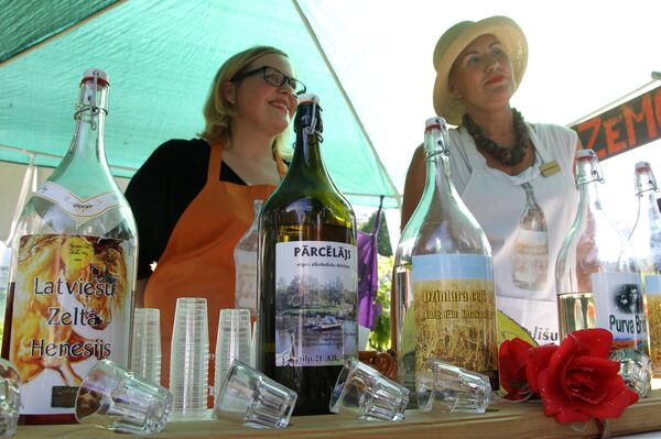 На фестивале пива Latviabeerfest 2016 в Риге На фестивале пива Latviabeerfest 2016 в Риге - Sputnik Латвия