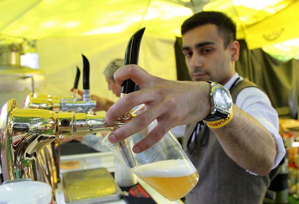 На фестивале пива Latviabeerfest 2016 в Риге На фестивале пива Latviabeerfest 2016 в Риге - Sputnik Латвия