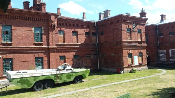 Здание военной тюрьмы в Каросте, Лиепая - Sputnik Латвия