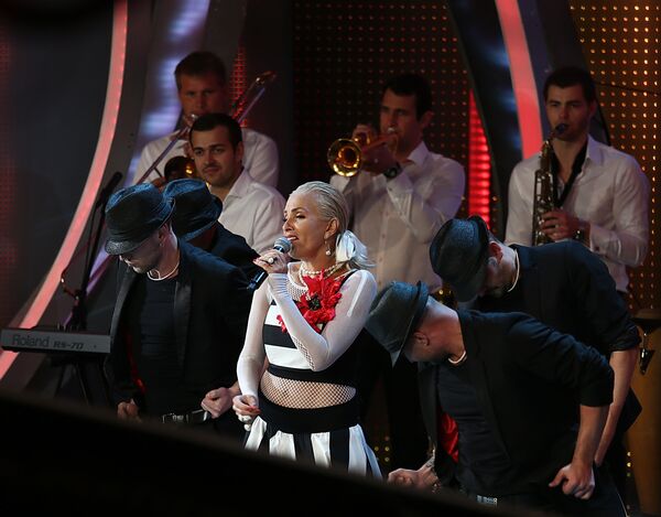 Певица Лайма Вайкуле на открытии конкурса Новая волна 2013 в Юрмале Певица Лайма Вайкуле на открытии конкурса Новая волна 2013 в Юрмале - Sputnik Латвия