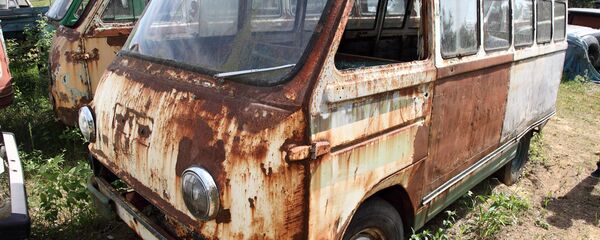 Круглый РАФ-977 – первая модель, которую стали выпускать на фабрике в 1960-м Круглый РАФ-977 – первая модель, которую стали выпускать на фабрике в 1960-м - Sputnik Latvija