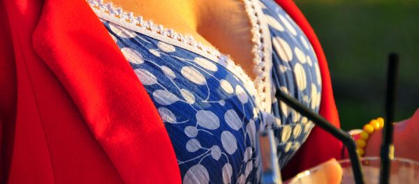 Женская грудь Женская грудь - Sputnik Латвия