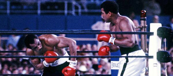 Muhameds Ali Yankee stadionā Ņujorkā, 1976. gads. - Sputnik Latvija