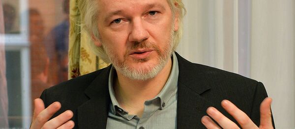 Основатель WikiLeaks Джулиан Ассанж Основатель WikiLeaks Джулиан Ассанж - Sputnik Latvija