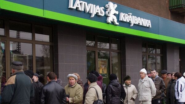 Очередь в банкомат Latvijas Krājbanka - Sputnik Latvija