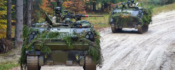 Датская военная техника во время военных учений Combined Resolve III Датская военная техника во время военных учений Combined Resolve III - Sputnik Latvija