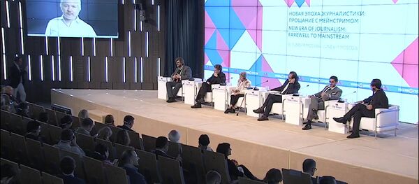 Джулиан Ассанж о связях корпорации Google с представителями властей США Джулиан Ассанж о связях корпорации Google с представителями властей США - Sputnik Latvija