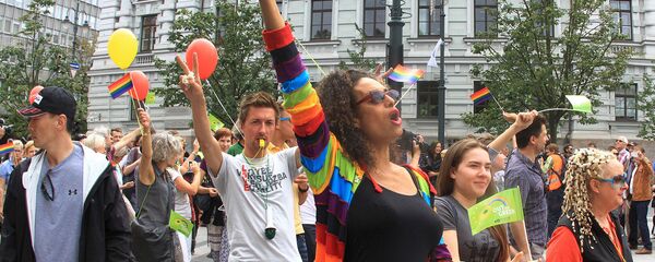 Участники Baltic Pride в Вильнюсе Участники Baltic Pride в Вильнюсе - Sputnik Latvija