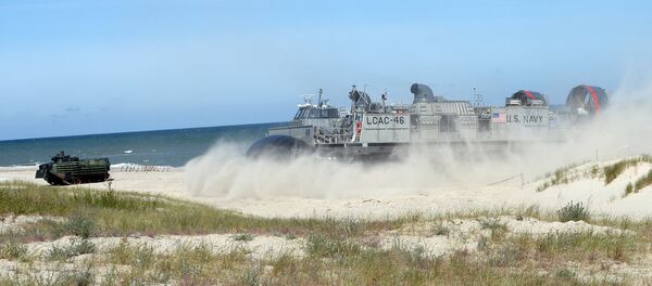Высадка морского десанта войск НАТО во время учений Baltops - Sputnik Латвия