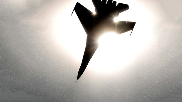 Истребитель Су-27 - Sputnik Латвия
