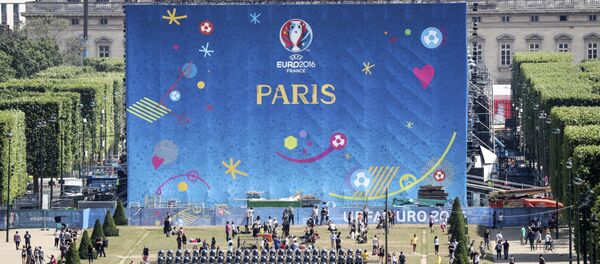 Подготовка к чемпионату Европы по футболу в Париже - Sputnik Латвия