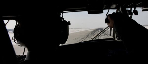 Aina no lidmašīnas kabīnes. Foto no arhīva Aina no lidmašīnas kabīnes. Foto no arhīva - Sputnik Latvija