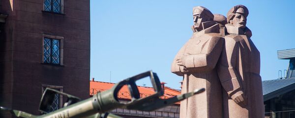 Военная техника армии США в Риге - Sputnik Латвия