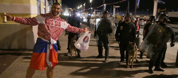 Ночные беспорядки в Марселе - Sputnik Латвия