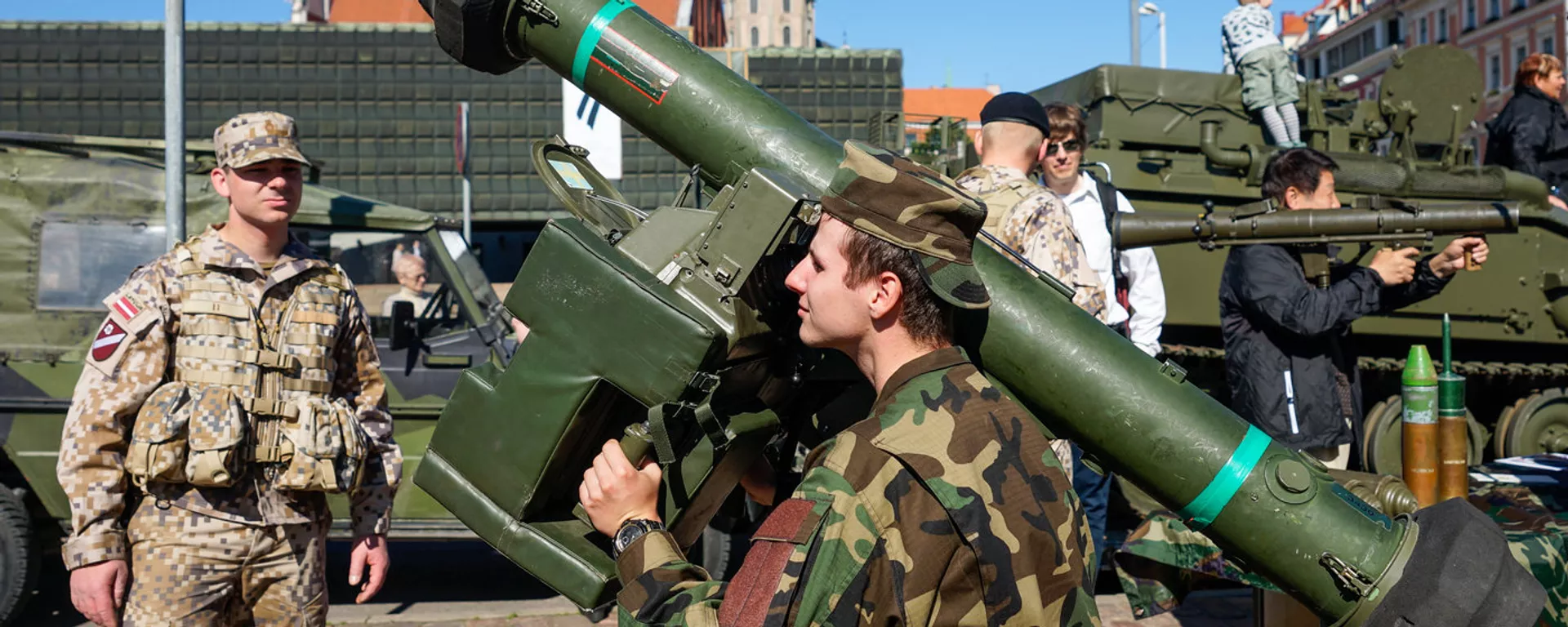 Военная техника армии США в Риге - Sputnik Латвия, 1920, 04.04.2023