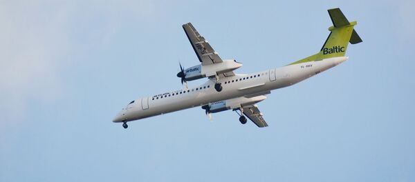 Самолет Bombardier компании AirBaltic - Sputnik Латвия