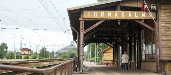 Железнодорожная станция Торнякалнс в Риге. Отсюда 14 июня 1941 года в самые отдалённые районы СССР вывезли 15000 жителей Латвии - Sputnik Latvija