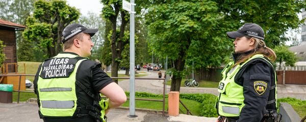 Полицейские на улицах Риги - Sputnik Латвия