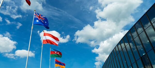 Флаги стран-участниц XX Санкт-Петербургского международного экономического форума Флаги стран-участниц XX Санкт-Петербургского международного экономического форума - Sputnik Latvija