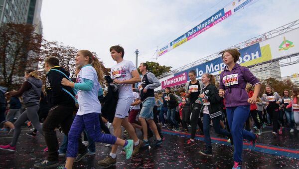 Minskas pusmaratona dalībnieki pie starta līnijas. Foto no arhīva - Sputnik Latvija
