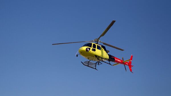 Транспортный многоцелевой одномоторный вертолет французской фирмы Eurocopter AS350 - Sputnik Латвия