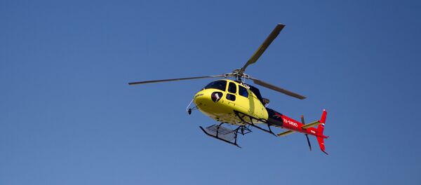 Транспортный многоцелевой одномоторный вертолет французской фирмы Eurocopter AS350 - Sputnik Латвия